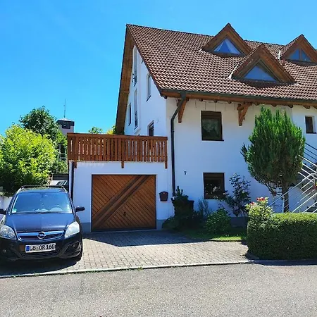 Entegast Apartment