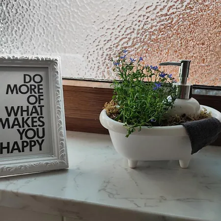 Entegast Apartment *